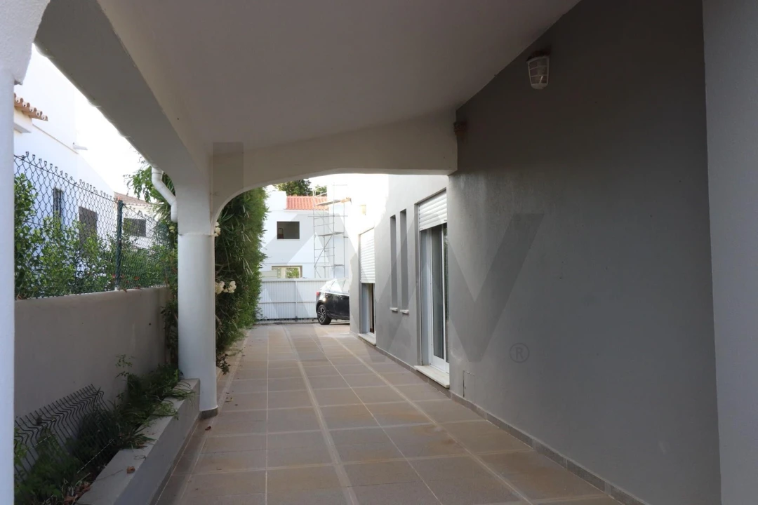 Moradia T3 para Venda em Montenegro Foto 21