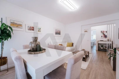 Apartamento T2 para Venda em Sé Nova, Santa Cruz, Almedina e São Bartolomeu