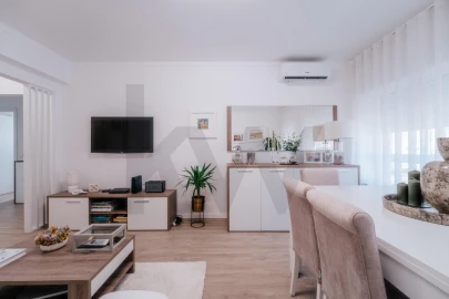 Apartamento T2 para Venda em Sé Nova, Santa Cruz, Almedina e São Bartolomeu