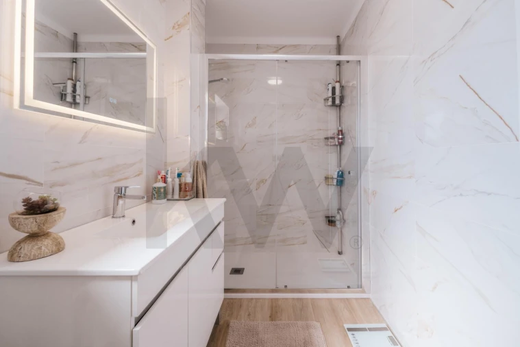 Apartamento T2 para Venda em Sé Nova, Santa Cruz, Almedina e São Bartolomeu Foto 15