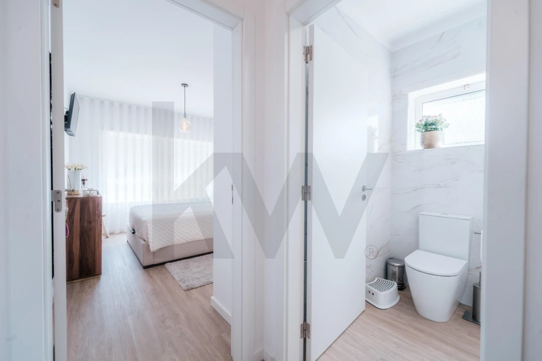 Apartamento T2 para Venda em Sé Nova, Santa Cruz, Almedina e São Bartolomeu Foto 13