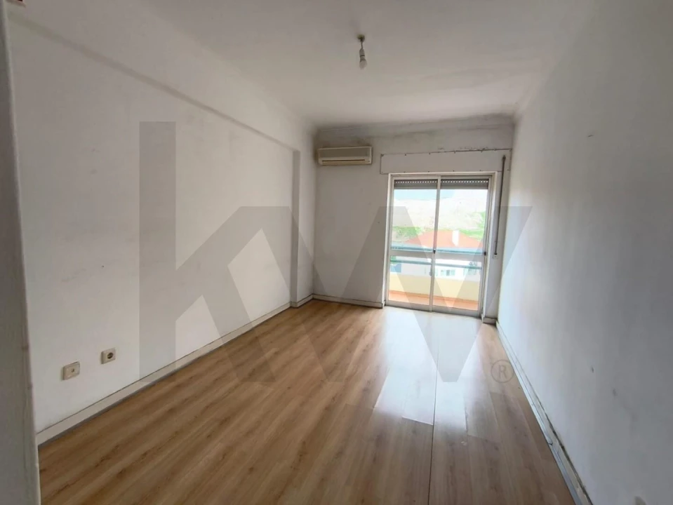 Apartamento T2 para Venda em Malveira e São Miguel de Alcainça Foto 9