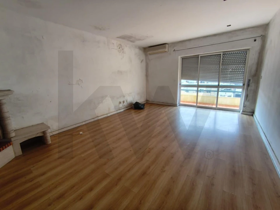 Apartamento T2 para Venda em Malveira e São Miguel de Alcainça Foto 8