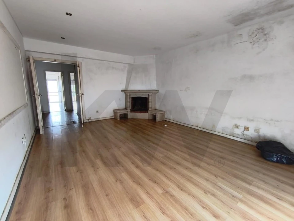 Apartamento T2 para Venda em Malveira e São Miguel de Alcainça Foto 6