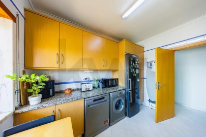 Apartamento T1 para Venda em Mina de Água