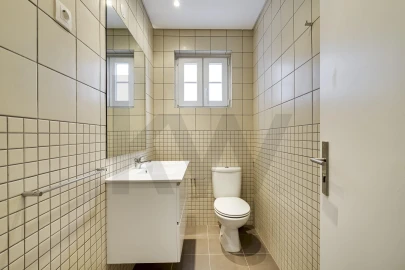 Apartamento T3 para Arrendamento em Campolide