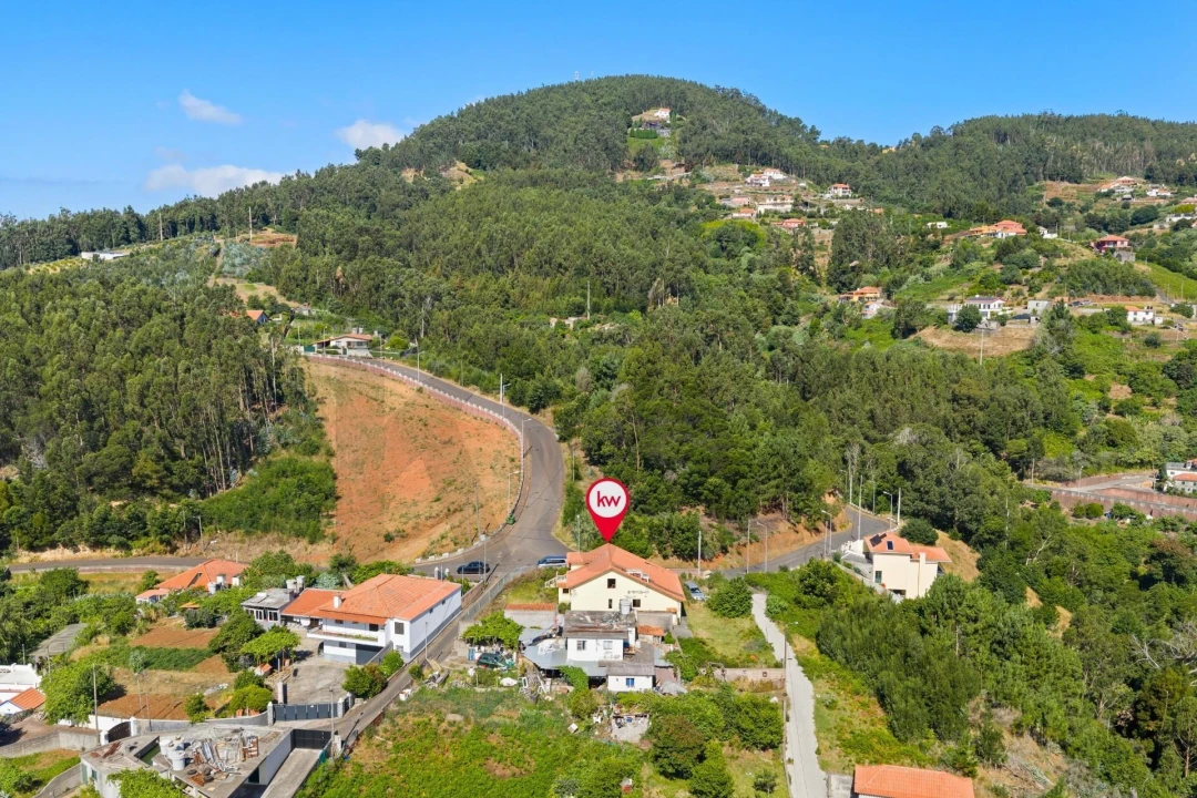 Moradia T3 para Venda em Santa Cruz Foto 10
