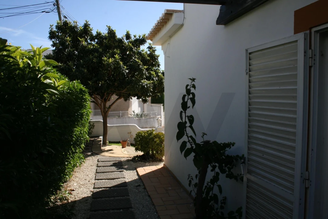 Moradia T3 para Venda em Alvor Foto 2