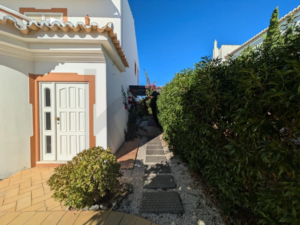 Moradia T3 para Venda em Alvor Foto 27
