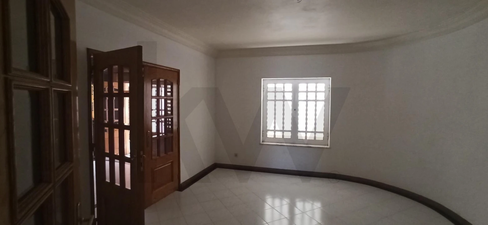 Moradia T3 para Venda em Alvor Foto 33