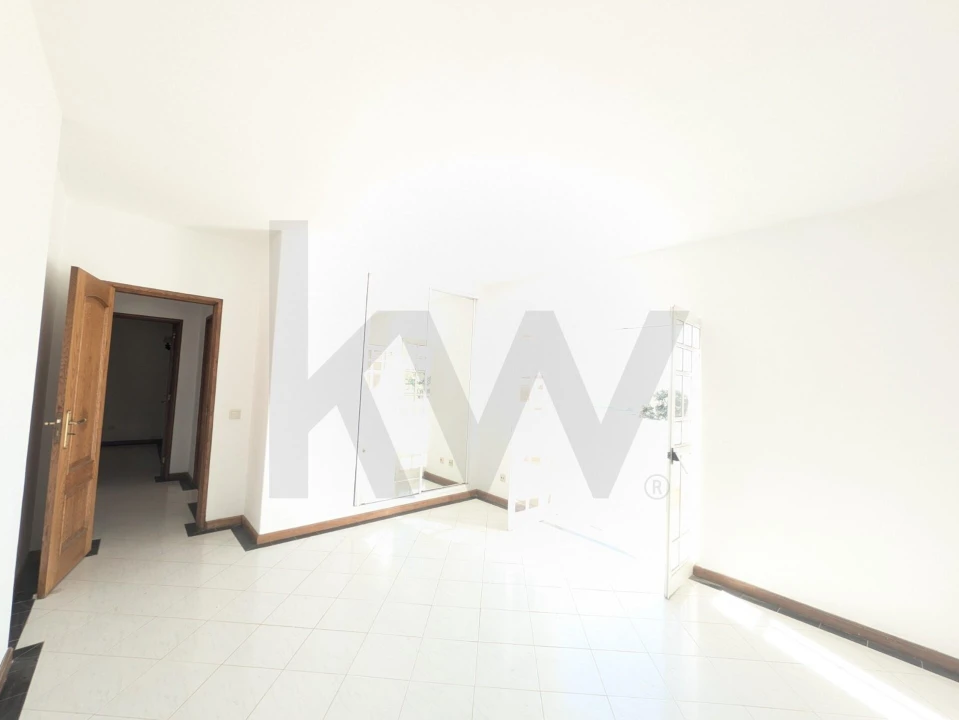 Moradia T3 para Venda em Alvor Foto 20