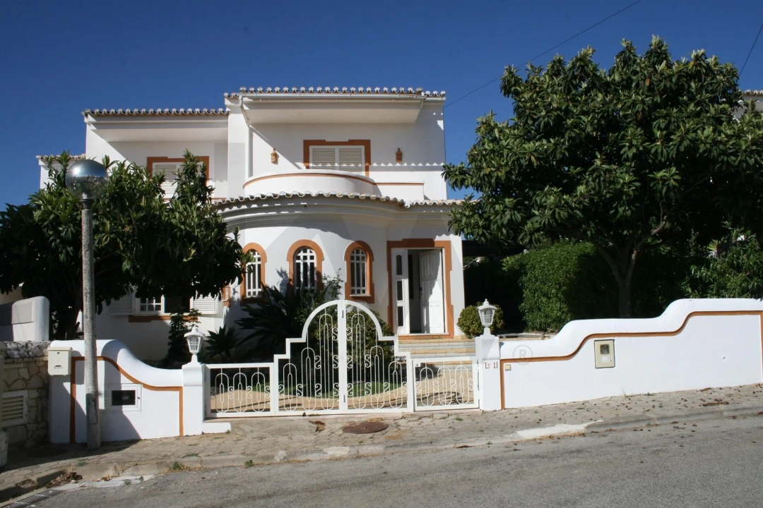 Moradia T3 para Venda em Alvor Foto 8