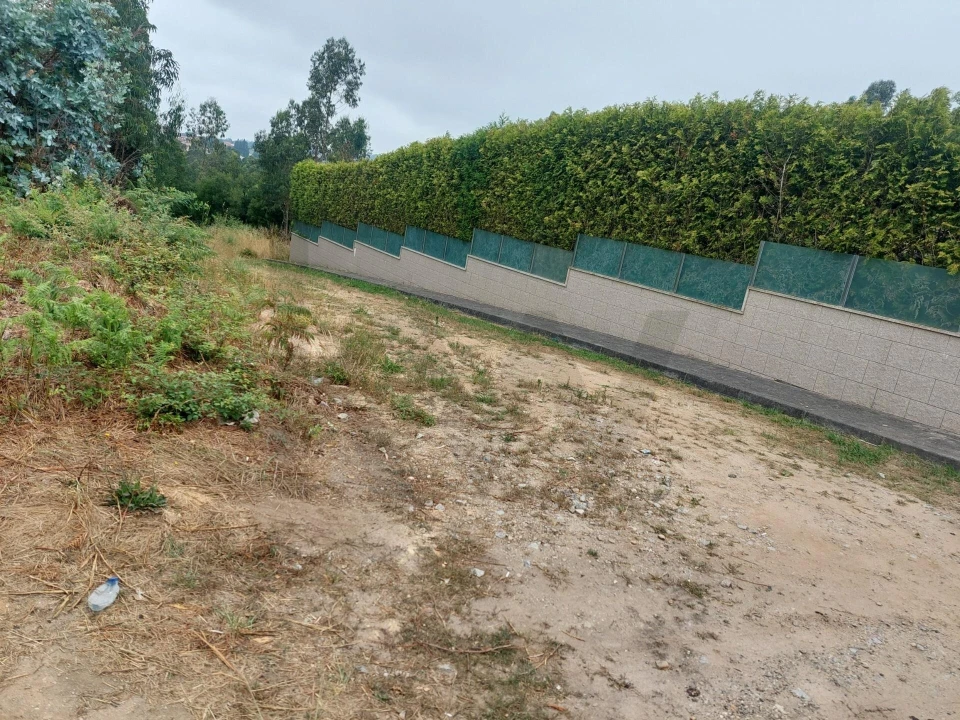 Terreno para Venda em Santa Maria da Feira, Travanca, Sanfins e Espargo Foto 1