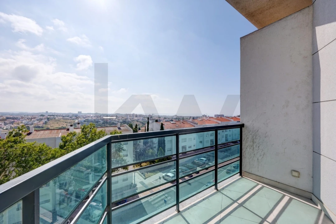 Apartamento T1 para Arrendamento em Carcavelos e Parede Foto 8