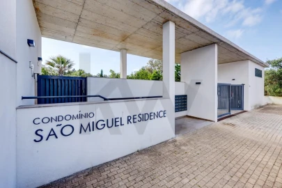 Apartamento T1 para Arrendamento em Carcavelos e Parede