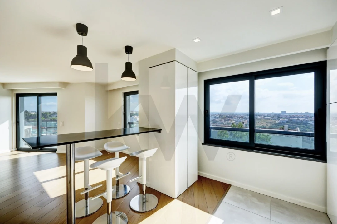 Apartamento T1 para Arrendamento em Carcavelos e Parede Foto 6