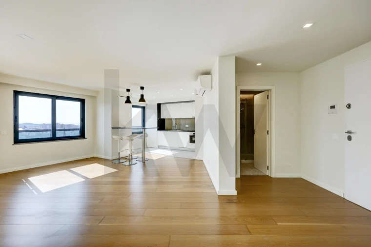 Apartamento T1 para Arrendamento em Carcavelos e Parede Foto 3