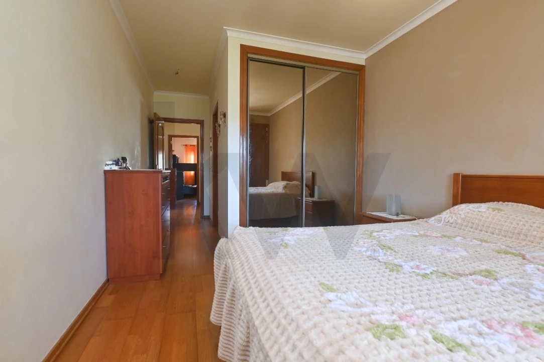 Apartamento T2 para Venda em Carnaxide e Queijas Foto 12
