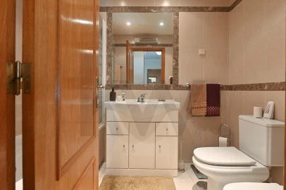 Apartamento T2 para Venda em Carnaxide e Queijas