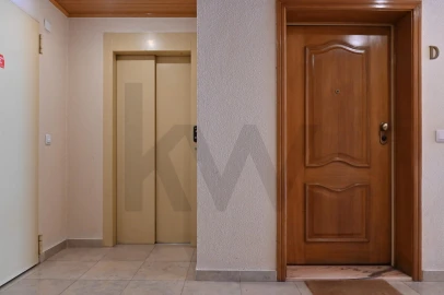 Apartamento T2 para Venda em Carnaxide e Queijas