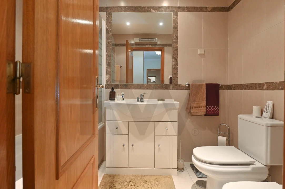 Apartamento T2 para Venda em Carnaxide e Queijas Foto 8
