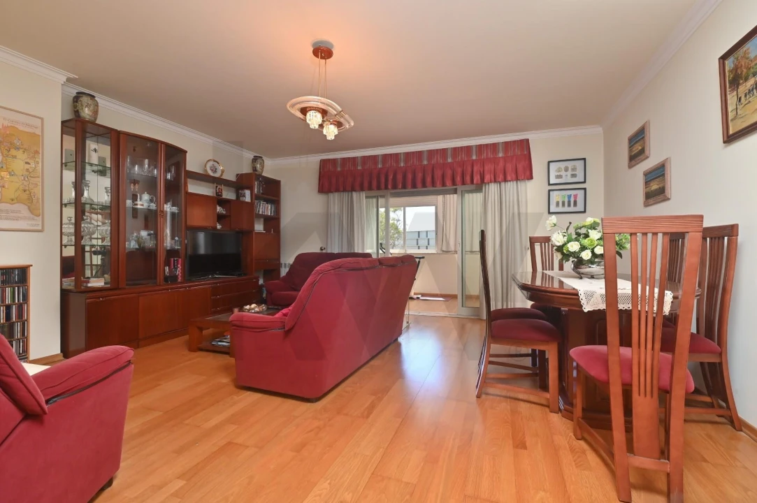 Apartamento T2 para Venda em Carnaxide e Queijas Foto 4