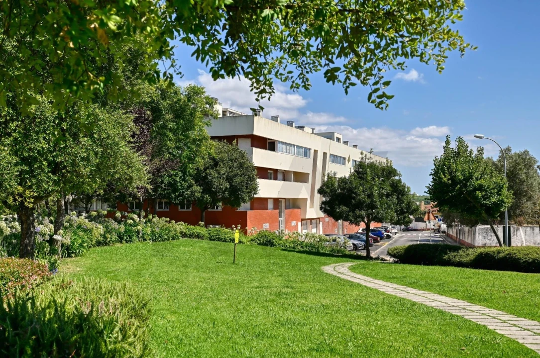 Apartamento T2 para Venda em Carnaxide e Queijas Foto 27