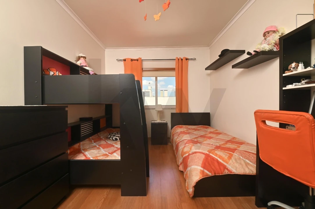 Apartamento T2 para Venda em Carnaxide e Queijas Foto 14