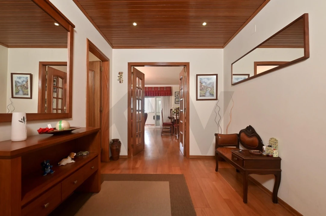 Apartamento T2 para Venda em Carnaxide e Queijas Foto 3