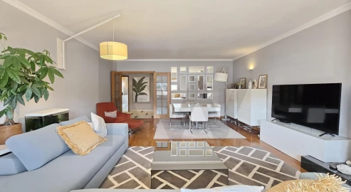 Apartamento T3 para Venda em Requeixo, Nossa Senhora de Fátima e Nariz
