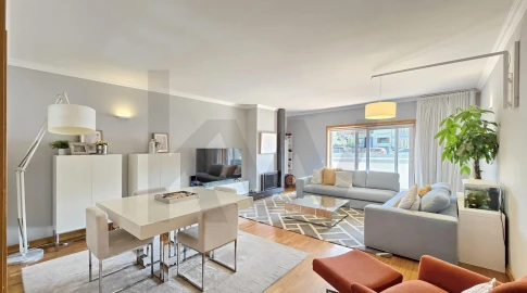 Apartamento T3 para Venda em Requeixo, Nossa Senhora de Fátima e Nariz