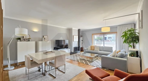 Apartamento T3 para Venda em Requeixo, Nossa Senhora de Fátima e Nariz