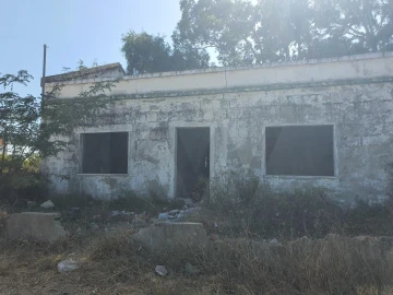 Terreno para Venda em Atalaia e Alto Estanqueiro-Jardia