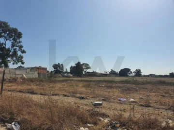 Terreno para Venda em Atalaia e Alto Estanqueiro-Jardia