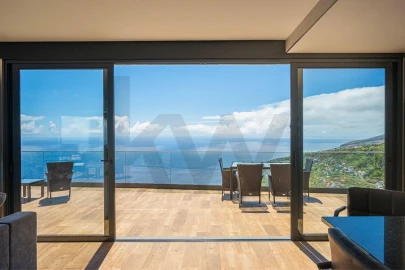 Prédio para Venda em Arco da Calheta