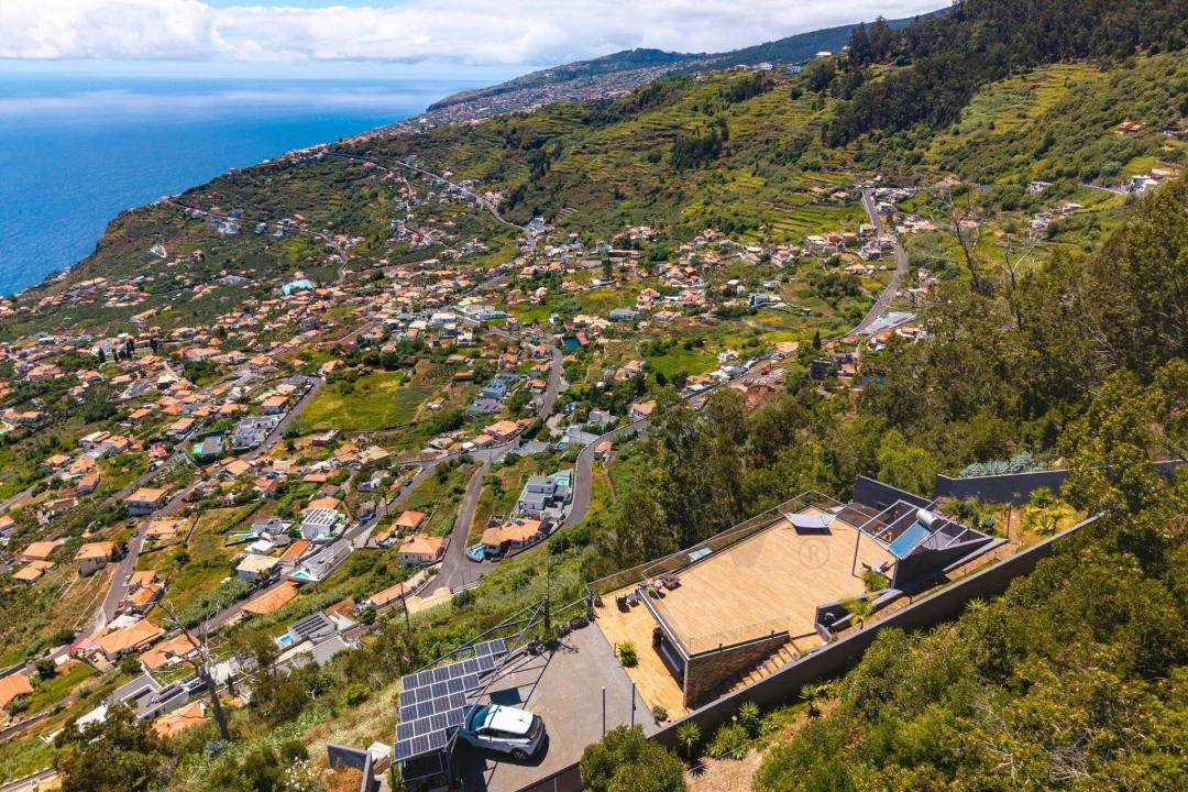 Prédio para Venda em Arco da Calheta Foto 3
