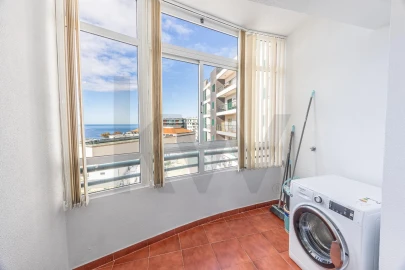 Apartamento T2 para Arrendamento em São Martinho