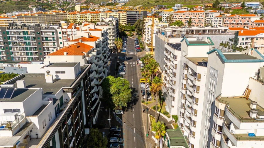 Apartamento T2 para Arrendamento em São Martinho Foto 2