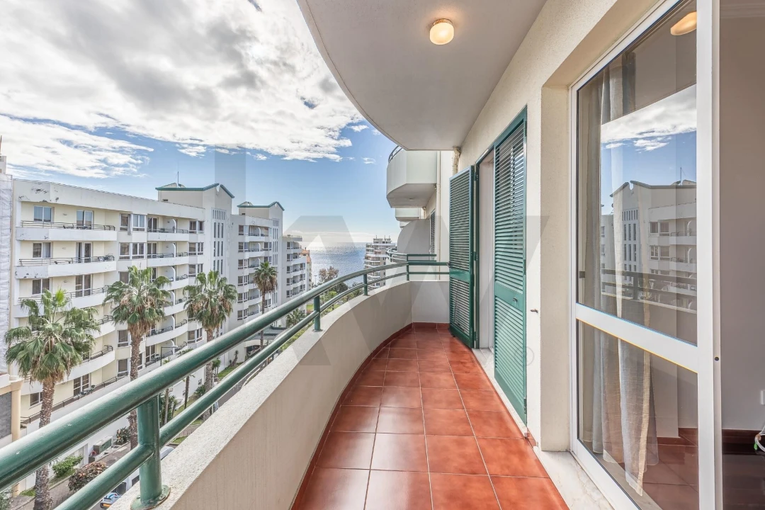 Apartamento T2 para Arrendamento em São Martinho Foto 4