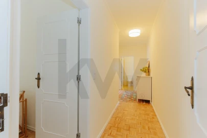 Apartamento T3 para Venda em Algés, Linda-A-Velha e Cruz Quebrada-Dafundo