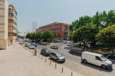 Apartamento T3 para Venda em Algés, Linda-A-Velha e Cruz Quebrada-Dafundo