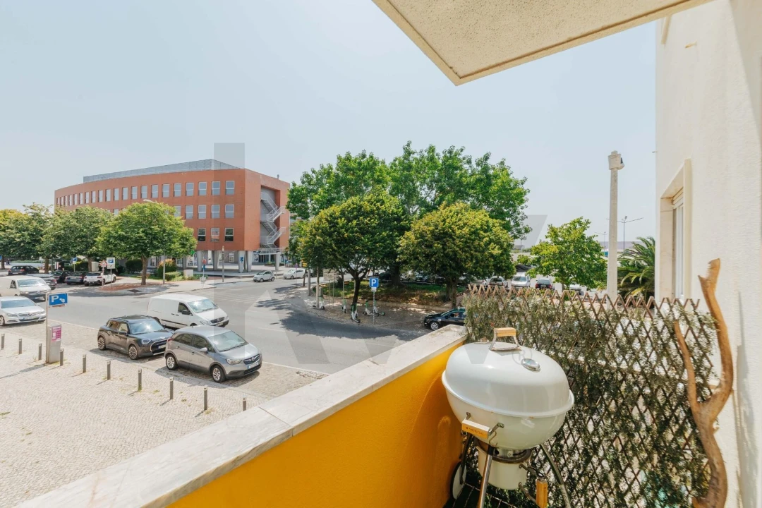 Apartamento T3 para Venda em Algés, Linda-A-Velha e Cruz Quebrada-Dafundo Foto 31