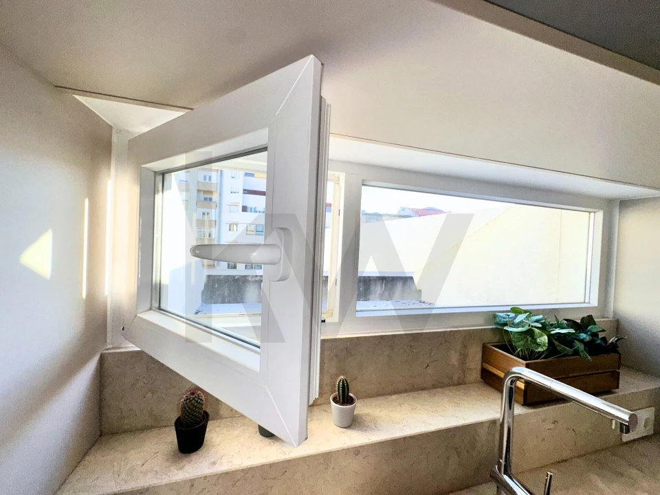 Apartamento T4 para Venda em Sacavém e Prior Velho Foto 17