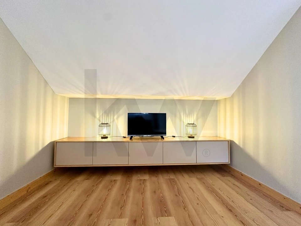 Apartamento T4 para Venda em Sacavém e Prior Velho Foto 2