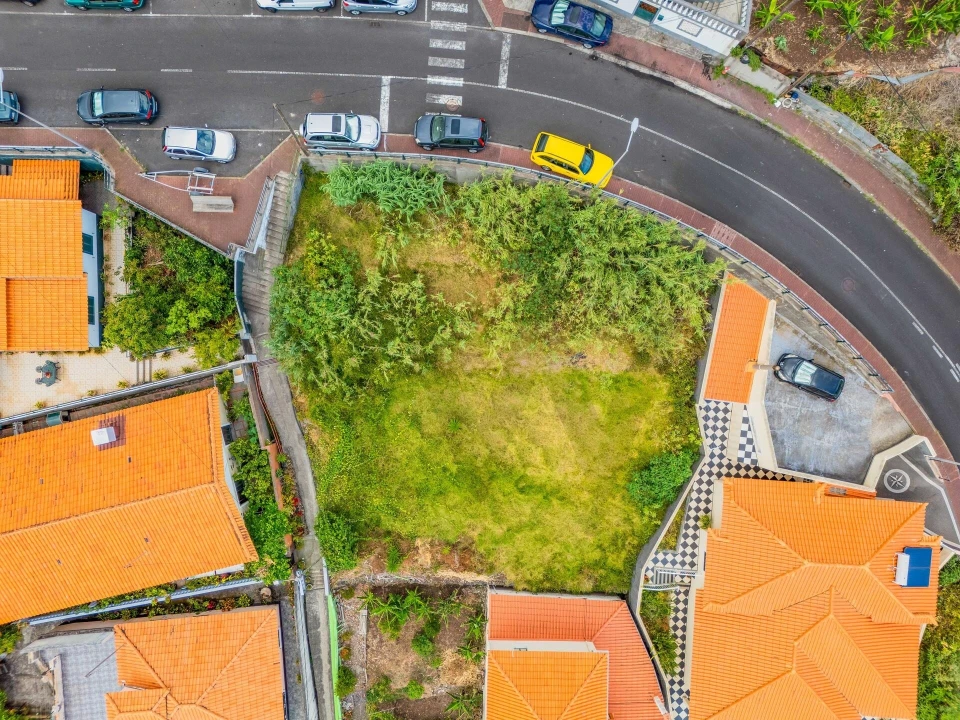 Terreno para Venda em Machico Foto 3