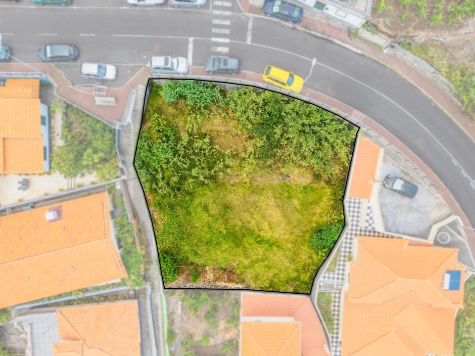 Terreno para Venda em Machico Foto 2