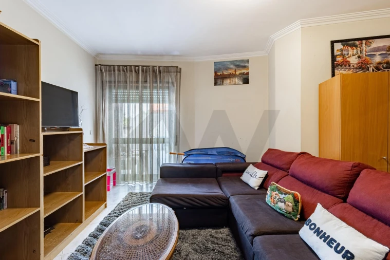 Apartamento T1 para Venda em Fiães Foto 5