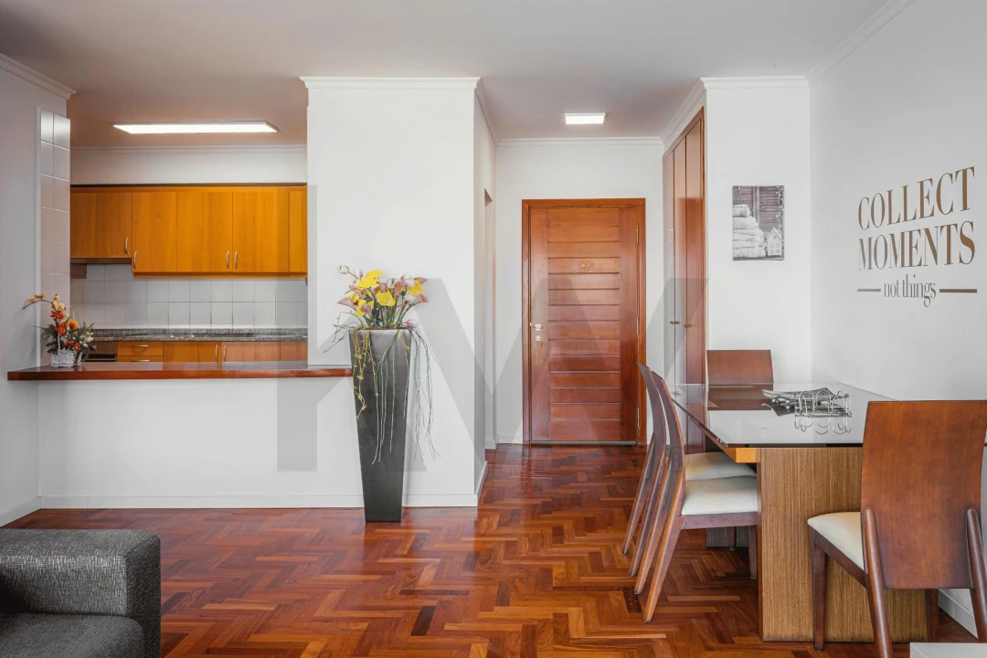 Apartamento T1 para Venda em Caniço Foto 23