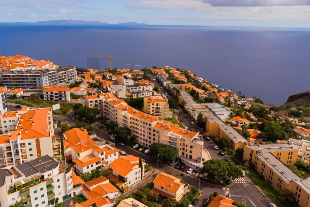 Apartamento T1 para Venda em Caniço Foto 44