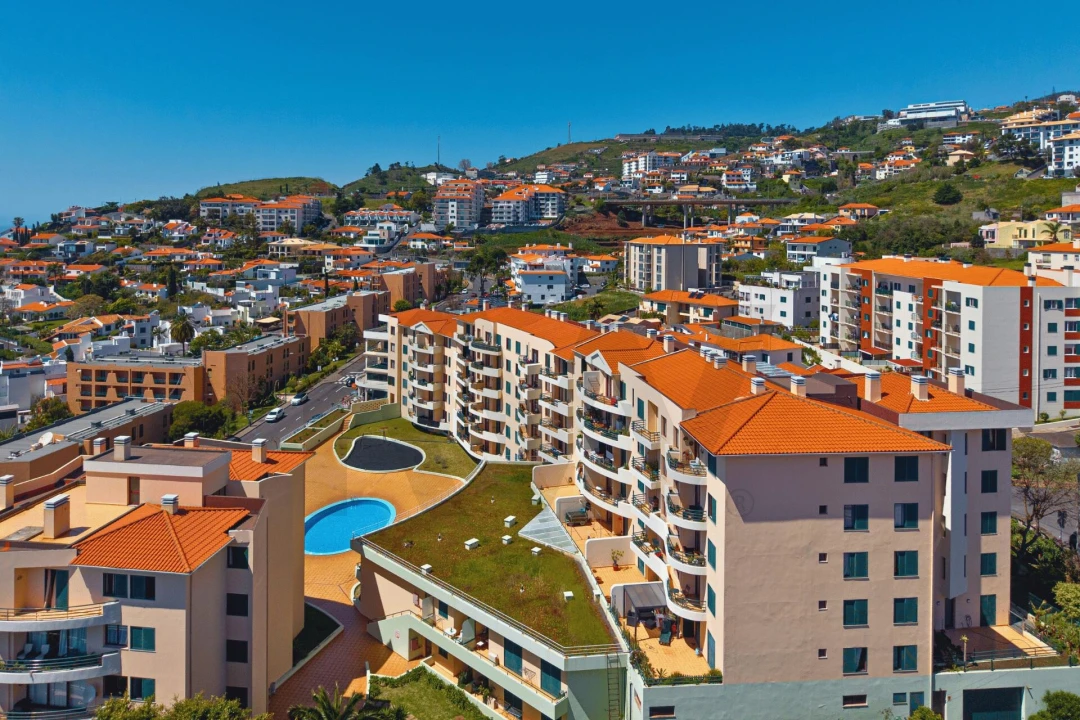 Apartamento T1 para Venda em Caniço Foto 6